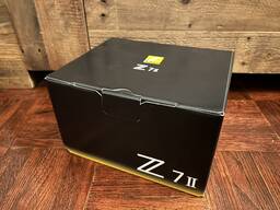 Nikon Z7 II Миррорлесс Цамера